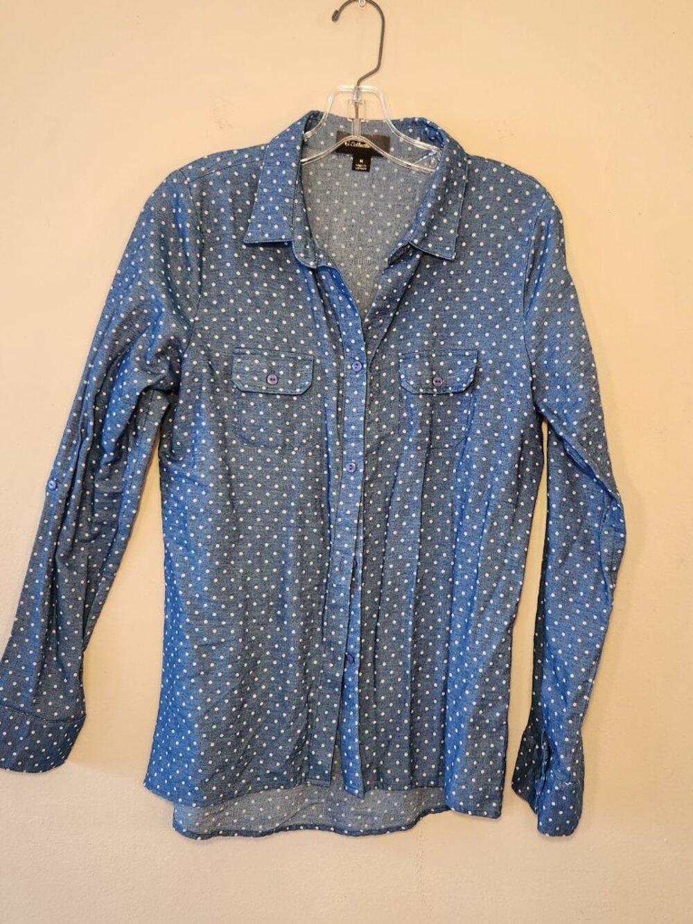 G Collection Blue polka dot long sleeve button down 100% cotton women Medium